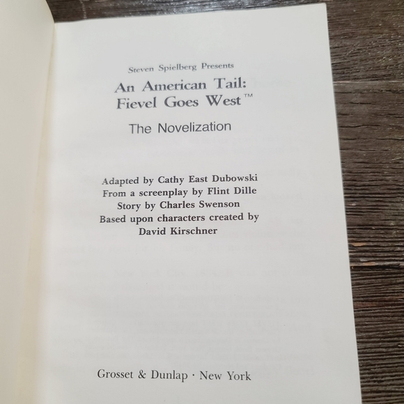 Vintage 90s 1991 An American Tail Fieval Goes West Book Steven Spielberg - Picture 2 of 5